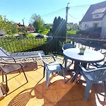 ベッド・アンド・ブレックファスト Cyklada, Grill, Sniadania, Jezioro,przystan,tawerna-200m, Park Linowy-400m, Centrum,aquapark-900m Mikołajki