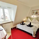 Willa Cyklada, Grill, Sniadania, Jezioro,Przystan,Tawerna-200M, Park Linowy-400M, Centrum,Aquapark-900M Bed & Breakfast