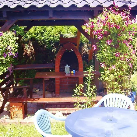 Cyklada, Sniadania, Jezioro,Przystan,Tawerna -200M, Park Linowy-400M, Centrum,Aquapark-900M Bed & Breakfast 3*