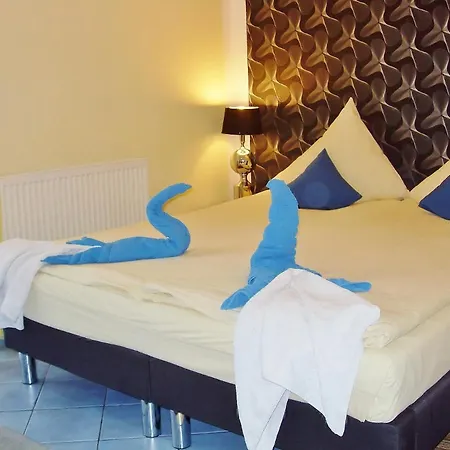 Bed & Breakfast Cyklada, Sniadania, Jezioro,Przystan,Tawerna -200M, Park Linowy-400M, Centrum,Aquapark-900M 3*