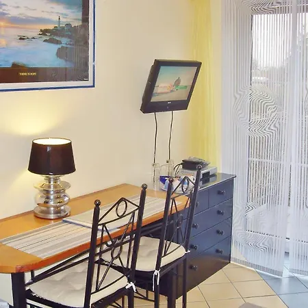 Cyklada, Grill, Sniadania, Jezioro,przystan,tawerna-200m, Park Linowy-400m, Centrum,aquapark-900m