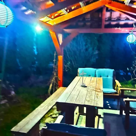 Cyklada, Grill, Sniadania, Jezioro,przystan,tawerna-200m, Park Linowy-400m, Centrum,aquapark-900m