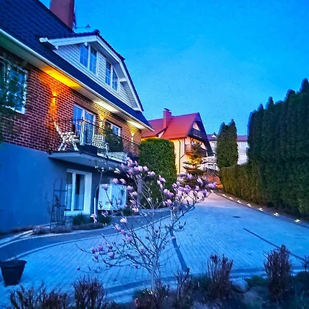 Cyklada, Grill, Sniadania, Jezioro,przystan,tawerna-200m, Park Linowy-400m, Centrum,aquapark-900m Bed & Breakfast