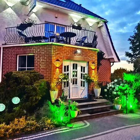 Bed & Breakfast Cyklada, Grill, Sniadania, Jezioro,przystan,tawerna-200m, Park Linowy-400m, Centrum,aquapark-900m Mikołajki