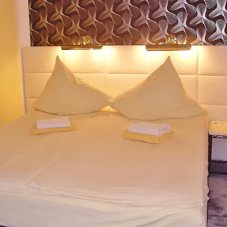 Cyklada, Sniadania, Jezioro,Przystan,Tawerna -200M, Park Linowy-400M, Centrum,Aquapark-900M Bed & Breakfast