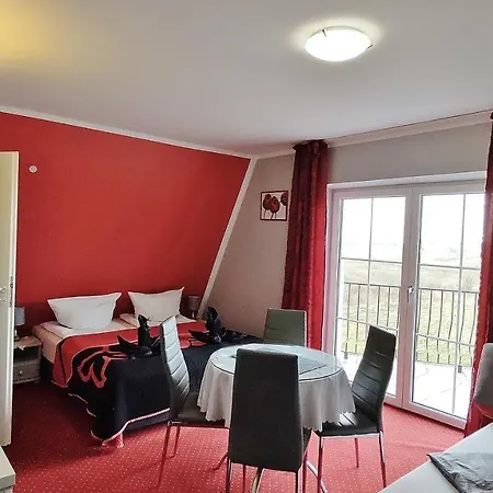 Cyklada, Grill, Sniadania, Jezioro,przystan,tawerna-200m, Park Linowy-400m, Centrum,aquapark-900m 3*