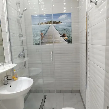 住宿加早餐酒店 Cyklada, Grill, Sniadania, Jezioro,przystan,tawerna-200m, Park Linowy-400m, Centrum,aquapark-900m Mikołajki