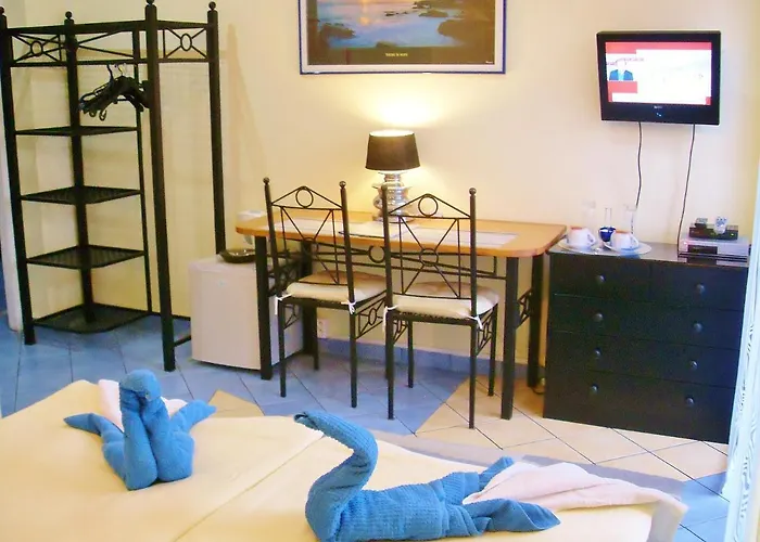 Cyklada, Grill, Sniadania, Jezioro,przystan,tawerna-200m, Park Linowy-400m, Centrum,aquapark-900m