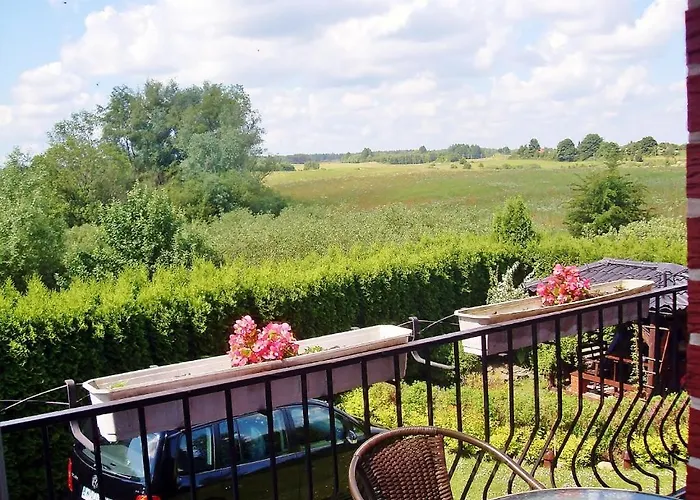 Cyklada, Grill, Sniadania, Jezioro,przystan,tawerna-200m, Park Linowy-400m, Centrum,aquapark-900m Bed & Breakfast Mikołajki