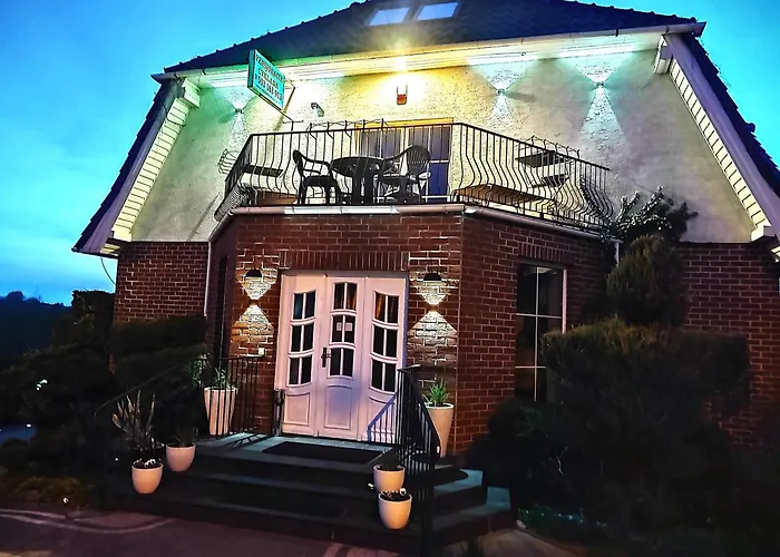 Cyklada, Grill, Sniadania, Jezioro,przystan,tawerna-200m, Park Linowy-400m, Centrum,aquapark-900m Bed & Breakfast 3*