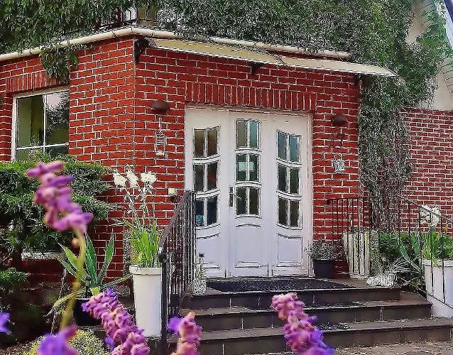 Cyklada, Grill, Sniadania, Jezioro,przystan,tawerna-200m, Park Linowy-400m, Centrum,aquapark-900m Bed & Breakfast Mikołajki