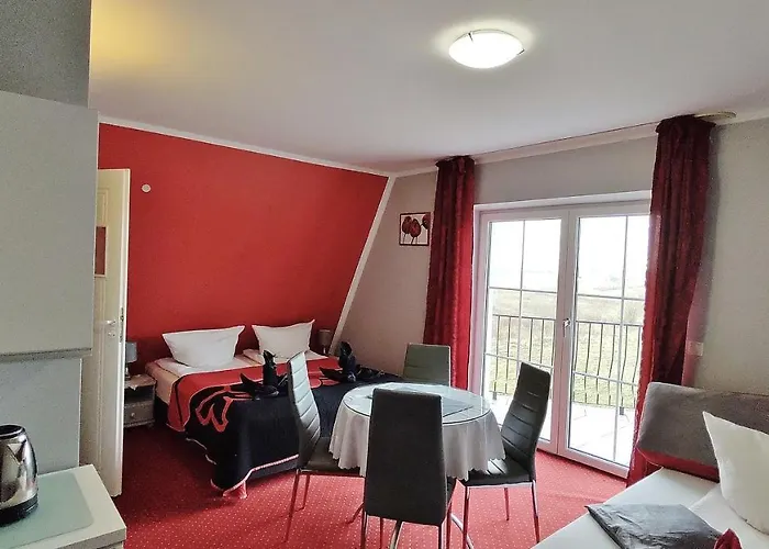 Cyklada, Grill, Sniadania, Jezioro,przystan,tawerna-200m, Park Linowy-400m, Centrum,aquapark-900m 3*