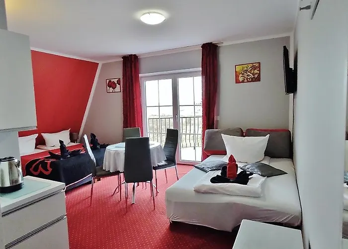 Cyklada, Grill, Sniadania, Jezioro,przystan,tawerna-200m, Park Linowy-400m, Centrum,aquapark-900m 3*